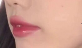 仁和唇蜜最新爆料,神秘成分大揭秘，美唇新潮流即将来袭！